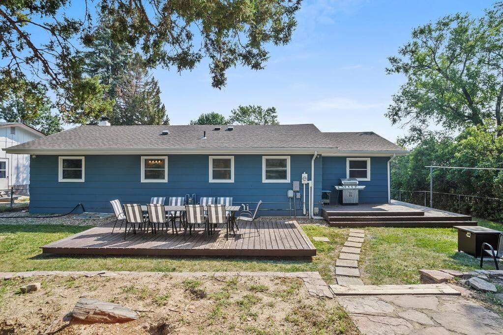 Roomy 5 Bed 3 Bath Fire Place Large Outdoor Space Rapid City Exterior photo